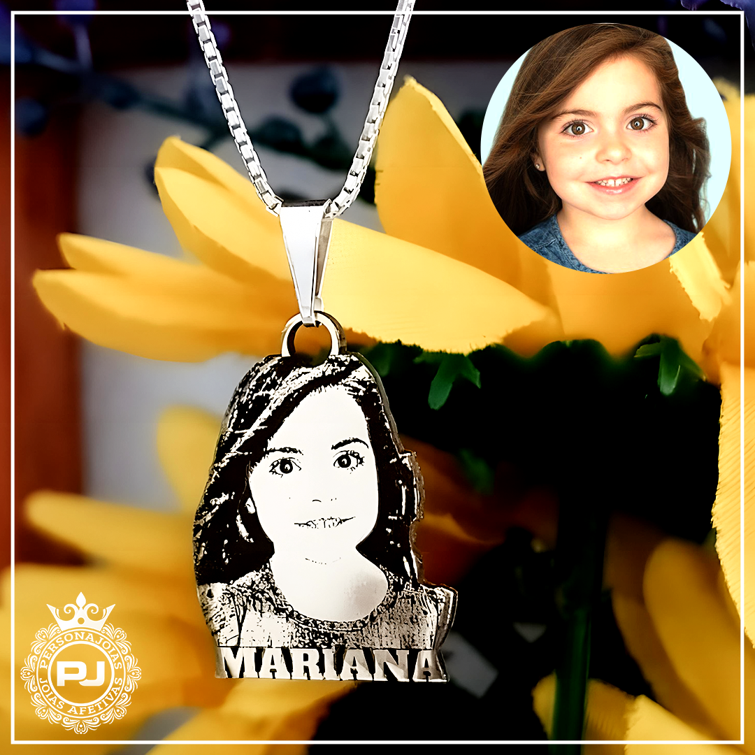 Pingente personalizado de foto gravação em vetor com nome feminino